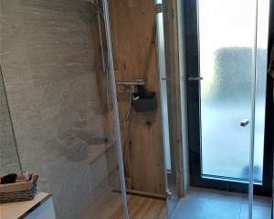 Sklenené sprchové boxy - 50